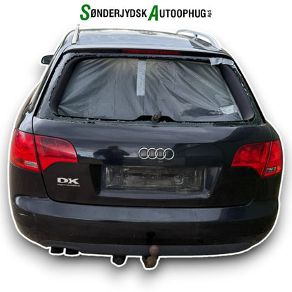 Audi A4 8E/8H Pluk-Selv-Bil Med OEM Nr. Ophugger Fra Audi Ophugger