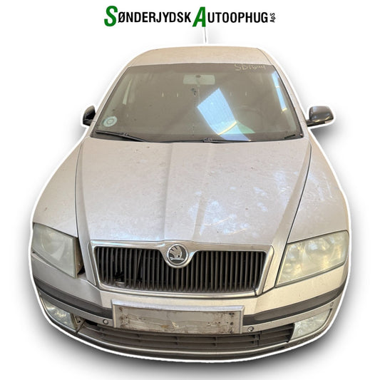 Skoda Octavia Pluk-Selv-Bil Med OEM Nr. Ophugger Fra Skoda Ophugger