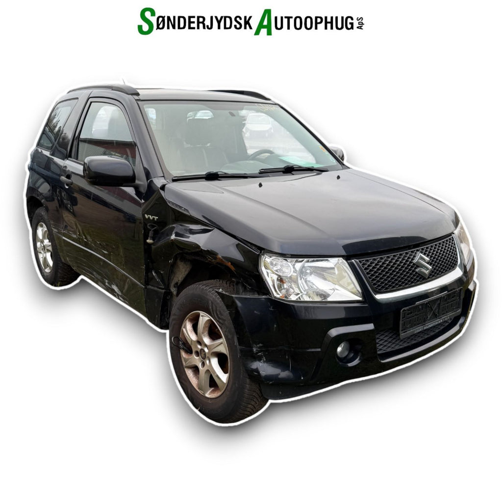 Suzuki Grand Vitara Pluk-Selv-Bil Med OEM Nr. Ophugger Fra Suzuki Ophugger