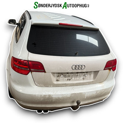 Audi A3 Pluk-Selv-Bil Med OEM Nr. Ophugger Fra Audi Ophugger