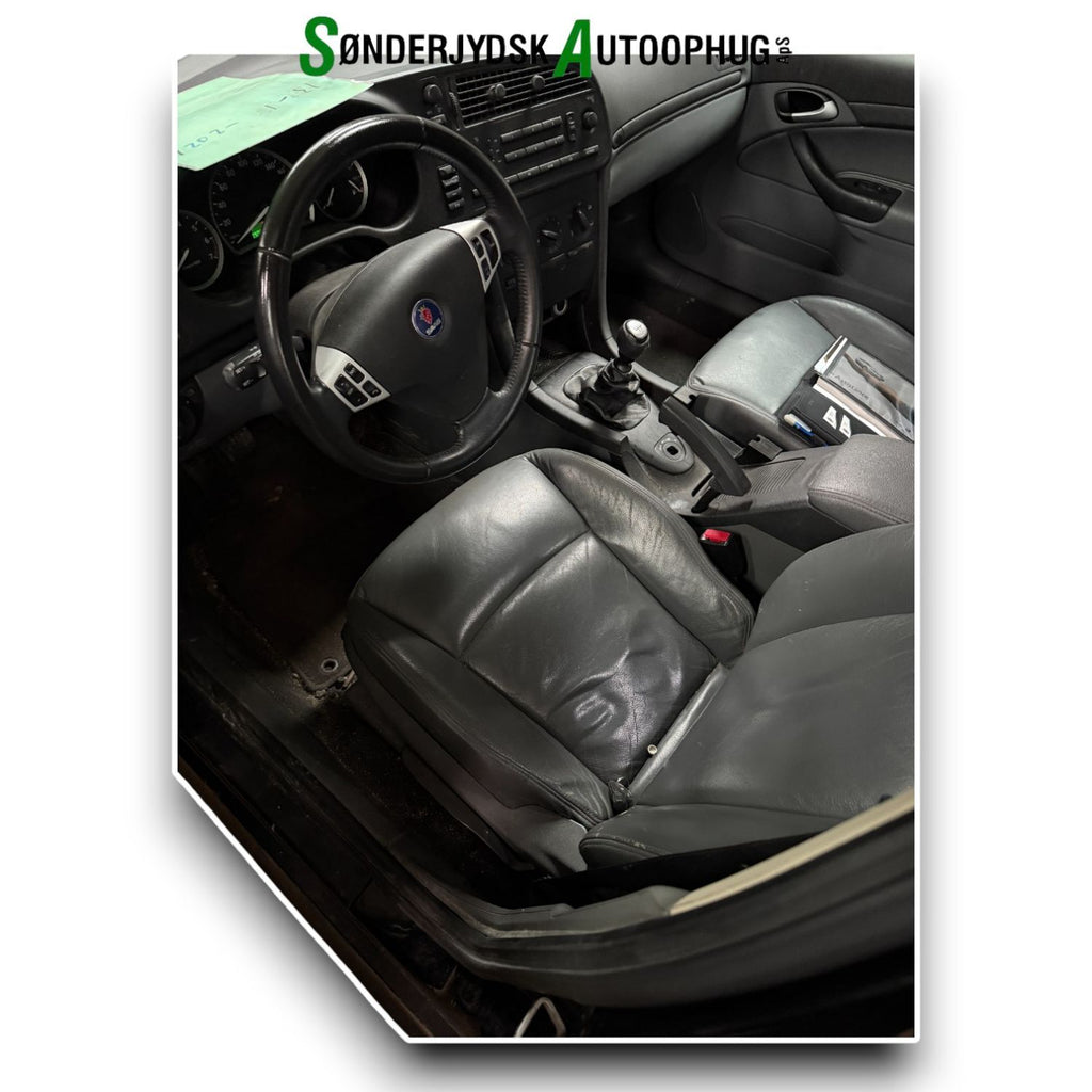 Saab 9-3 Pluk-Selv-Bil Med OEM Nr. Ophugger Fra Saab Ophugger