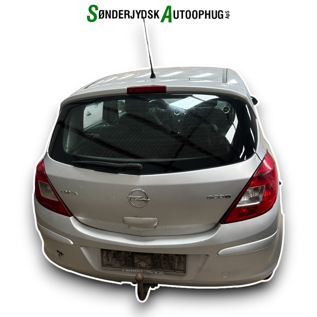 Opel Corsa D Pluk-Selv-Bil Med OEM Nr. Ophugger Fra Opel Ophugger