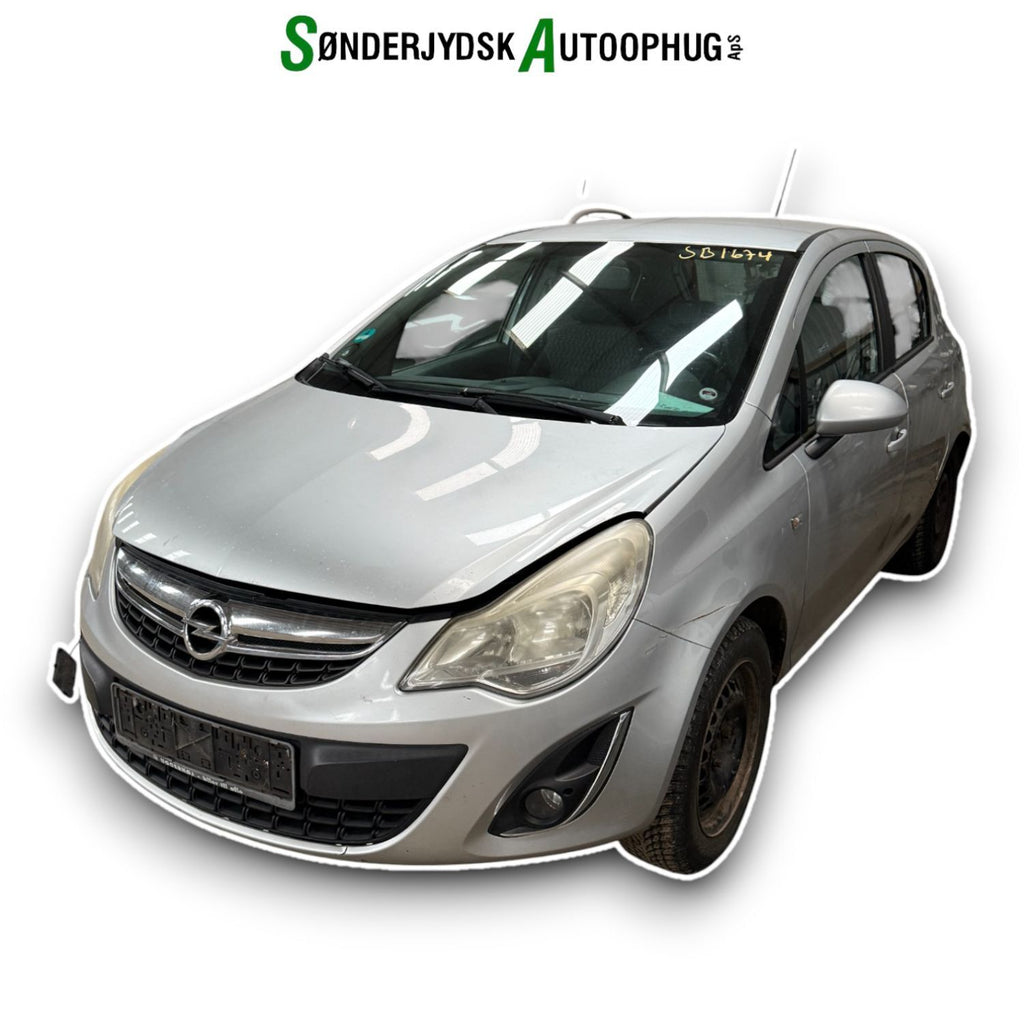 Opel Corsa D Pluk-Selv-Bil Med OEM Nr. Ophugger Fra Opel Ophugger