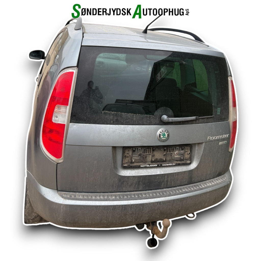 Skoda Roomster Pluk-Selv-Bil Med OEM Nr. Ophugger Fra Skoda Ophugger