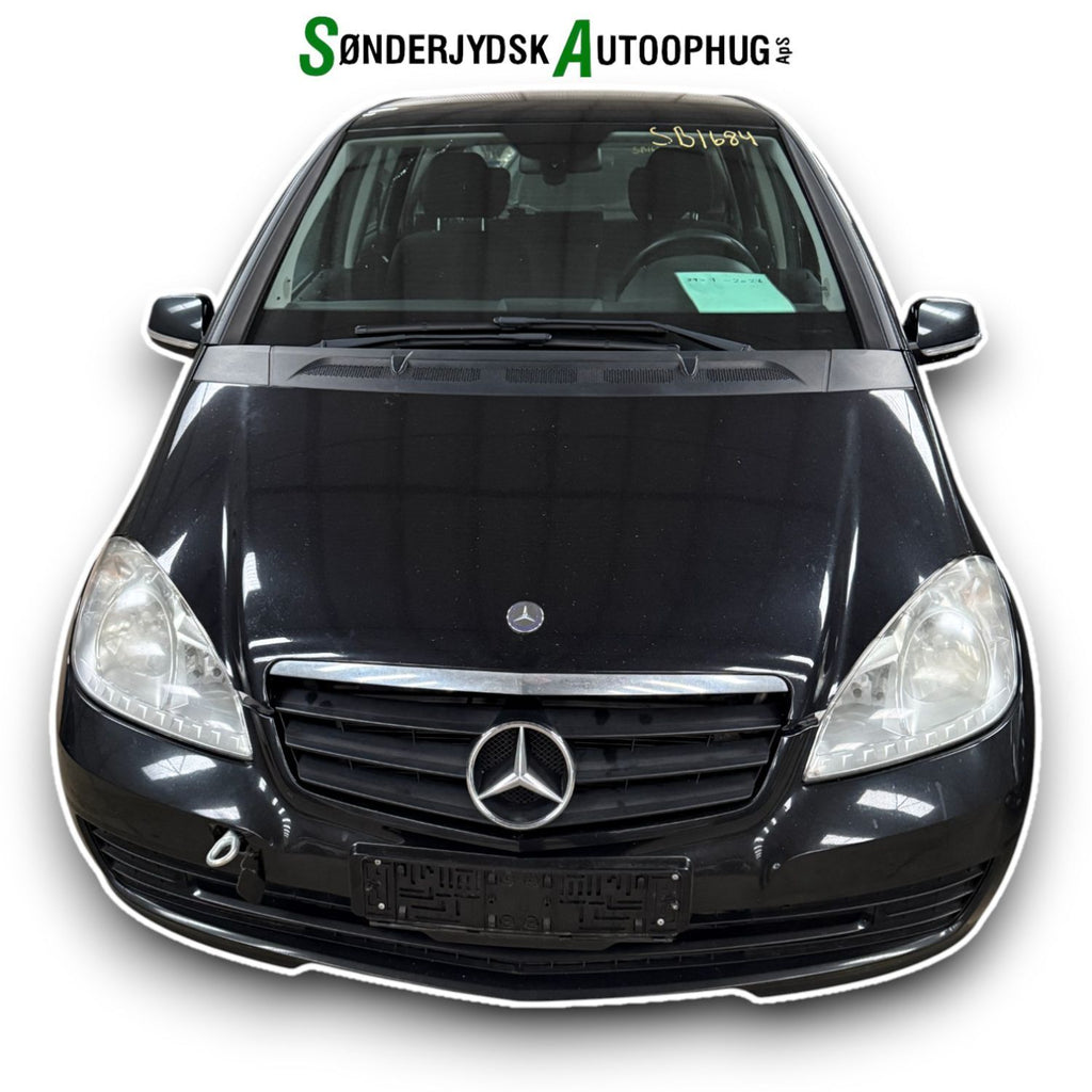 Mercedes A W169 Pluk-Selv-Bil Med OEM Nr. Ophugger Fra Mercedes Ophugger