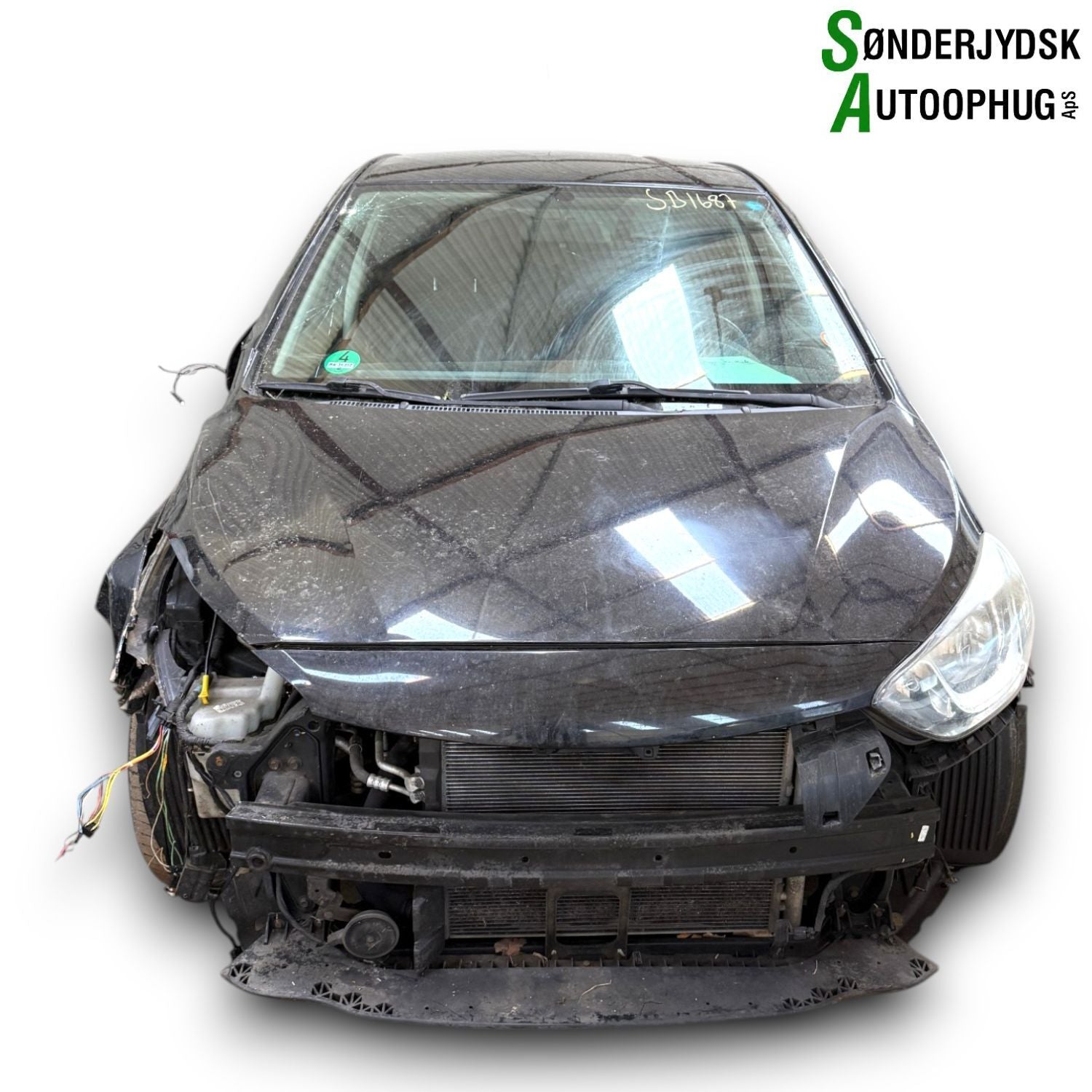 Hyundai I20 Nl Pluk-Selv-Bil Med OEM Nr. Ophugger Fra Hyundai Ophugger