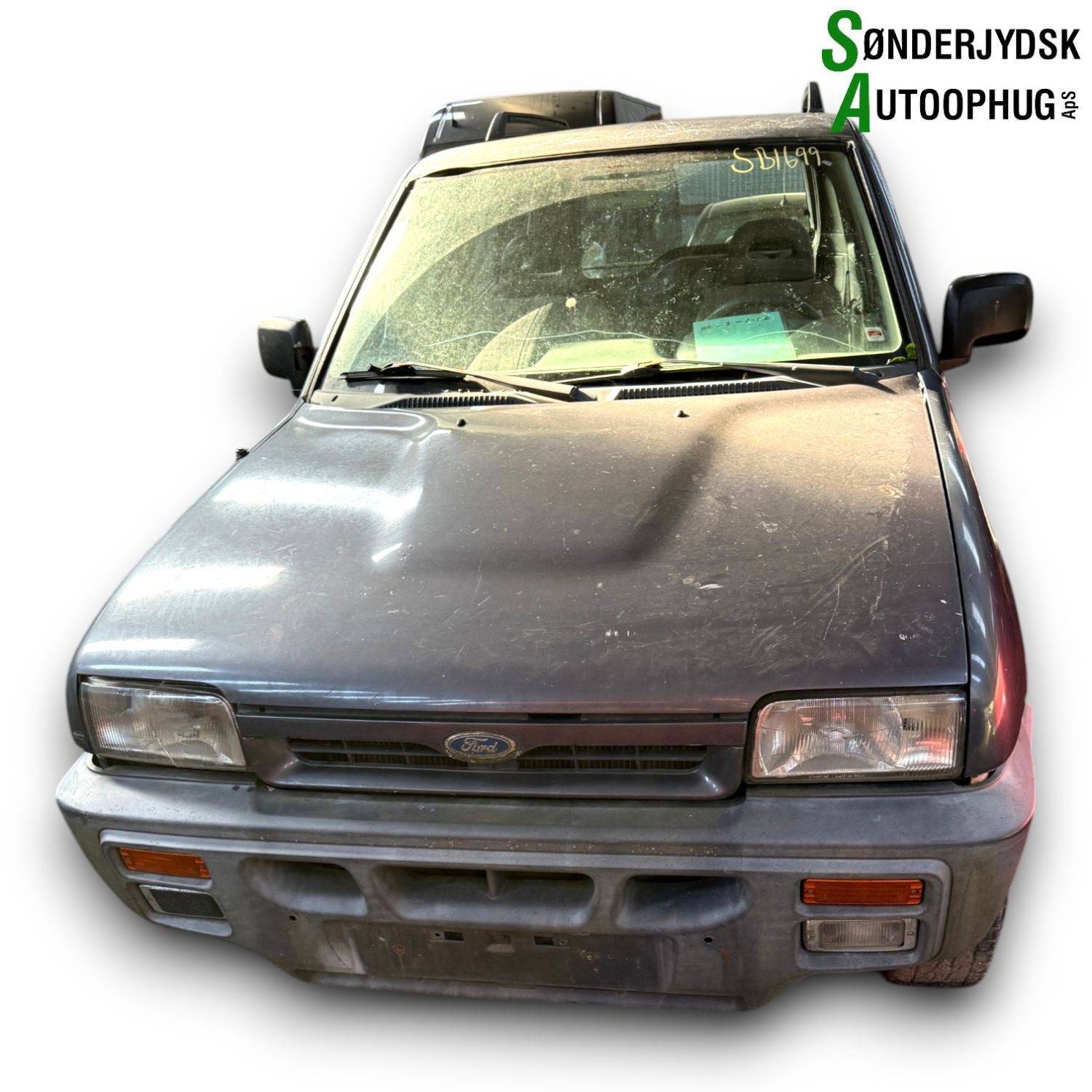 Ford Maverick Pluk-Selv-Bil Med OEM Nr. Ophugger Fra Ford Ophugger