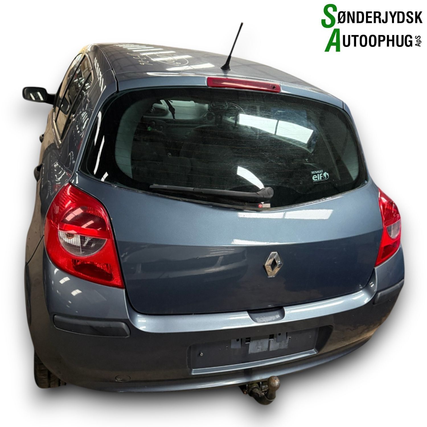 Renault Clio 3 Pluk-Selv-Bil Med OEM Nr. Ophugger Fra Renault Ophugger