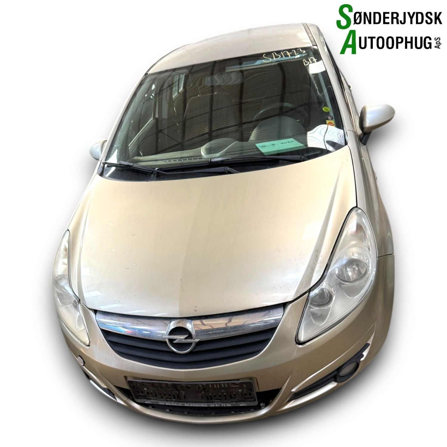 Opel Corsa D Pluk-Selv-Bil Med OEM Nr. Ophugger Fra Opel Ophugger