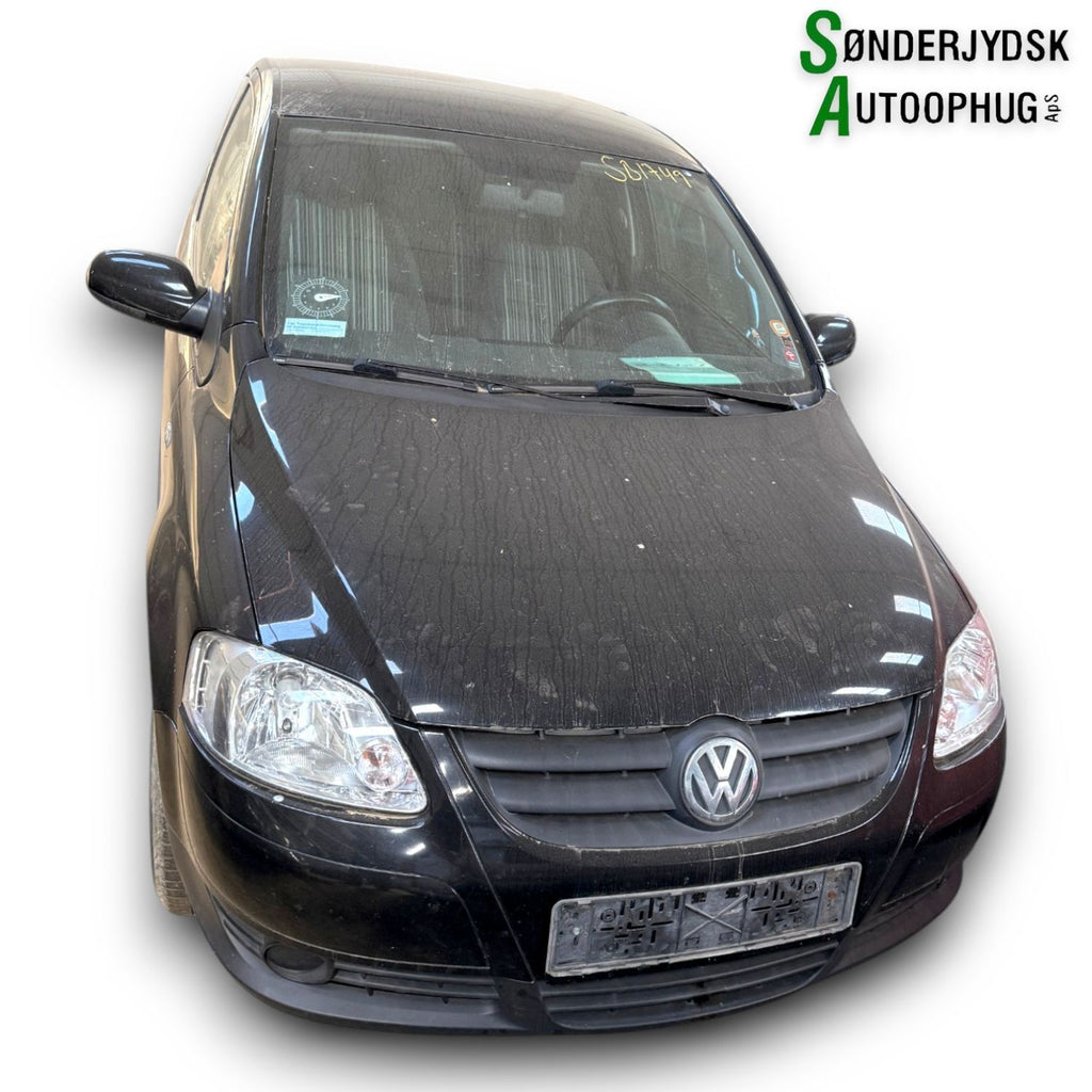 VW Fox 5Z Pluk-Selv-Bil Med OEM Nr. Ophugger Fra VW Ophugger