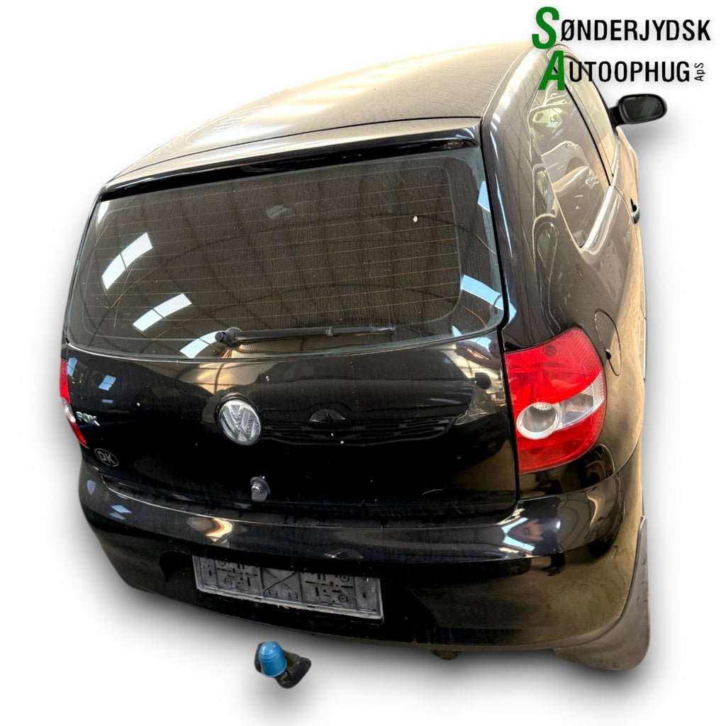 VW Fox 5Z Pluk-Selv-Bil Med OEM Nr. Ophugger Fra VW Ophugger