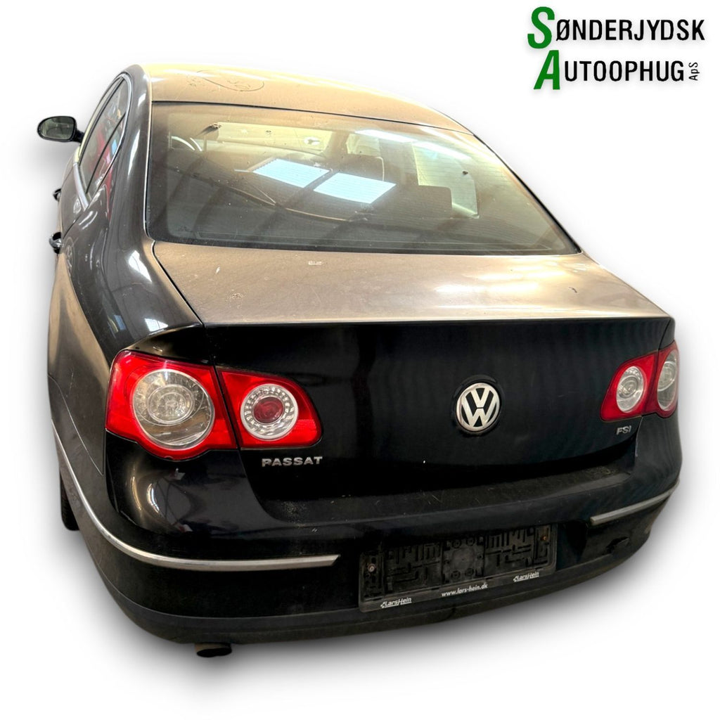 VW Passat 3C Pluk-Selv-Bil Med OEM Nr. Ophugger Fra VW Ophugger