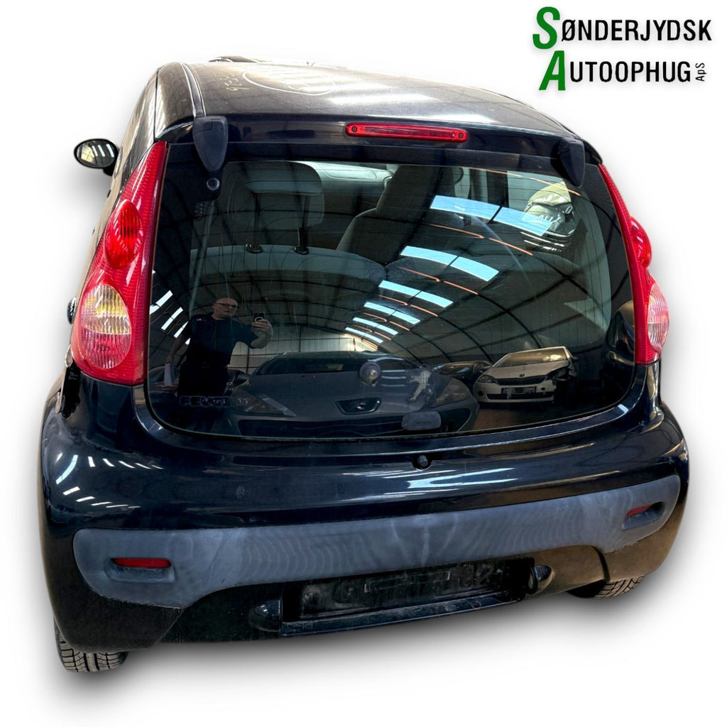 Peugeot 107 Pluk-Selv-Bil Med OEM Nr. Ophugger Fra Peugeot Ophugger