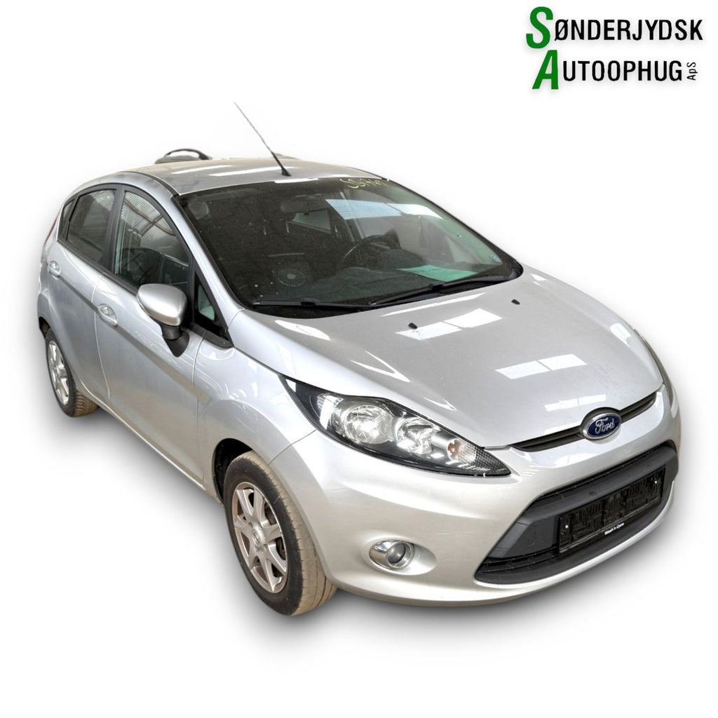 Ford Fiesta 7 Pluk-Selv-Bil Med OEM Nr. Ophugger Fra Ford Ophugger