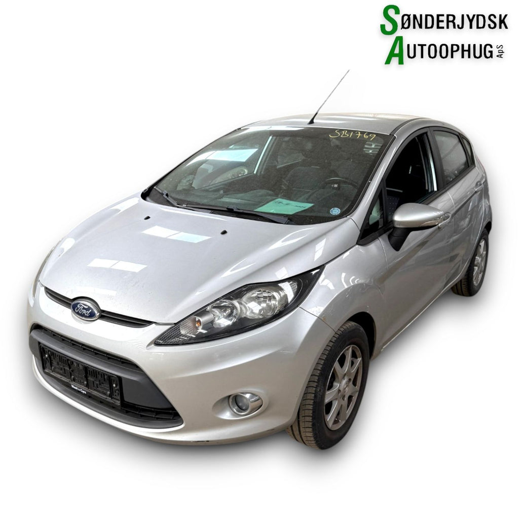 Ford Fiesta 7 Pluk-Selv-Bil Med OEM Nr. Ophugger Fra Ford Ophugger