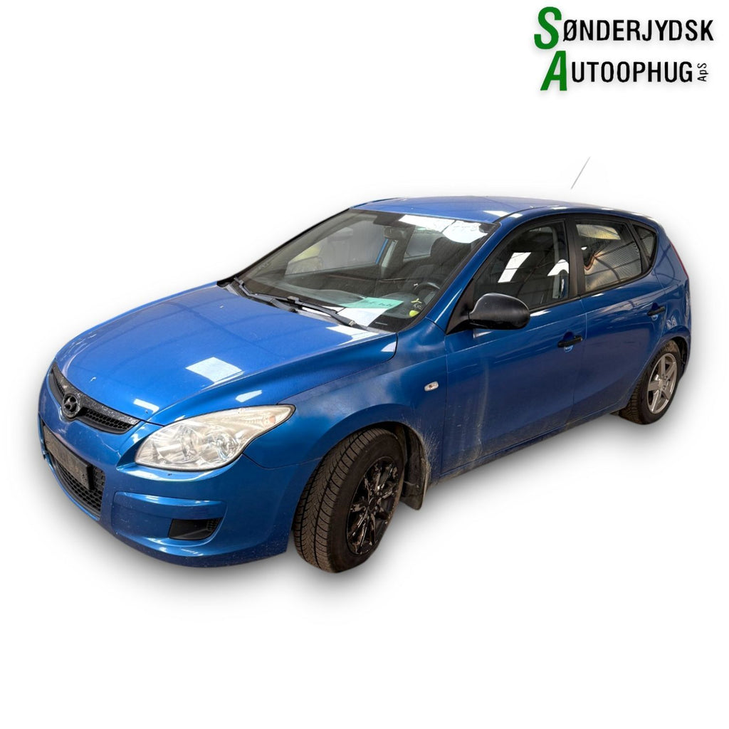 Hyundai I30 Km Pluk-Selv-Bil Med OEM Nr. Ophugger Fra Hyundai Ophugger