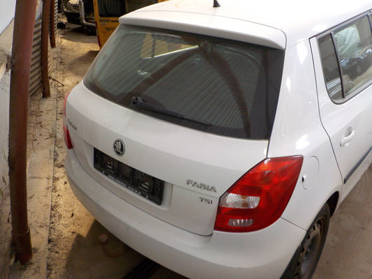 Skoda Fabia Pluk-Selv-Bil Med OEM Nr. TMBEM65J3D3118496 Fra Skoda Ophugger