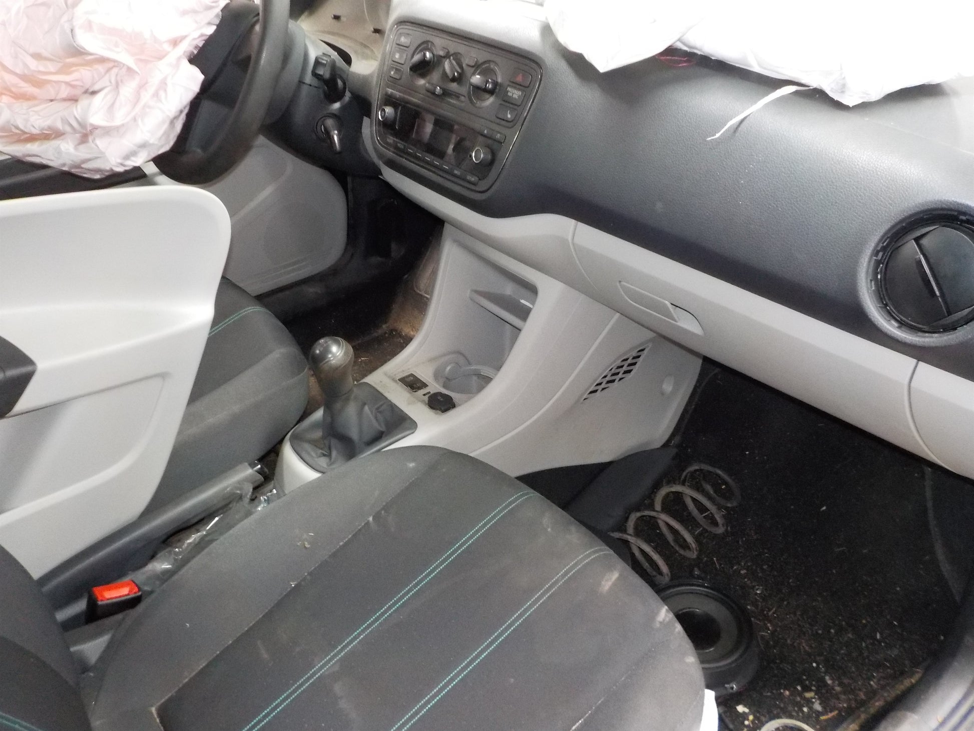Seat Mii Pluk-Selv-Bil Med OEM Nr. Ophugger Fra Seat Ophugger