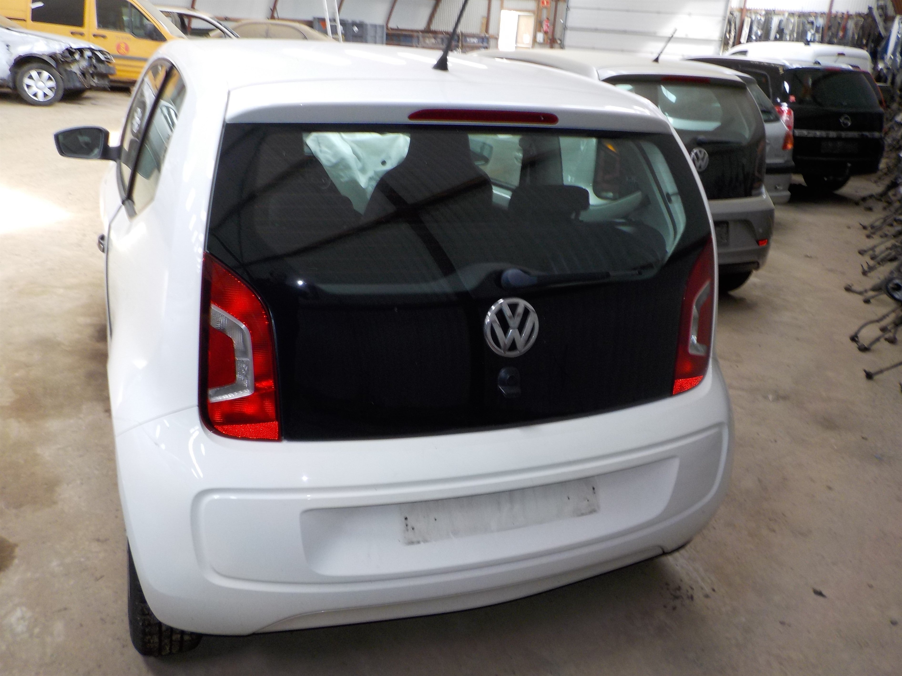 VW Up Pluk-Selv-Bil Med OEM Nr. Ophugger Fra VW Ophugger