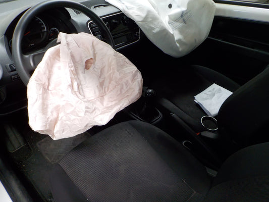 VW UP Pluk-Selv-Bil Med OEM Nr. Ophugger Fra VW Ophugger