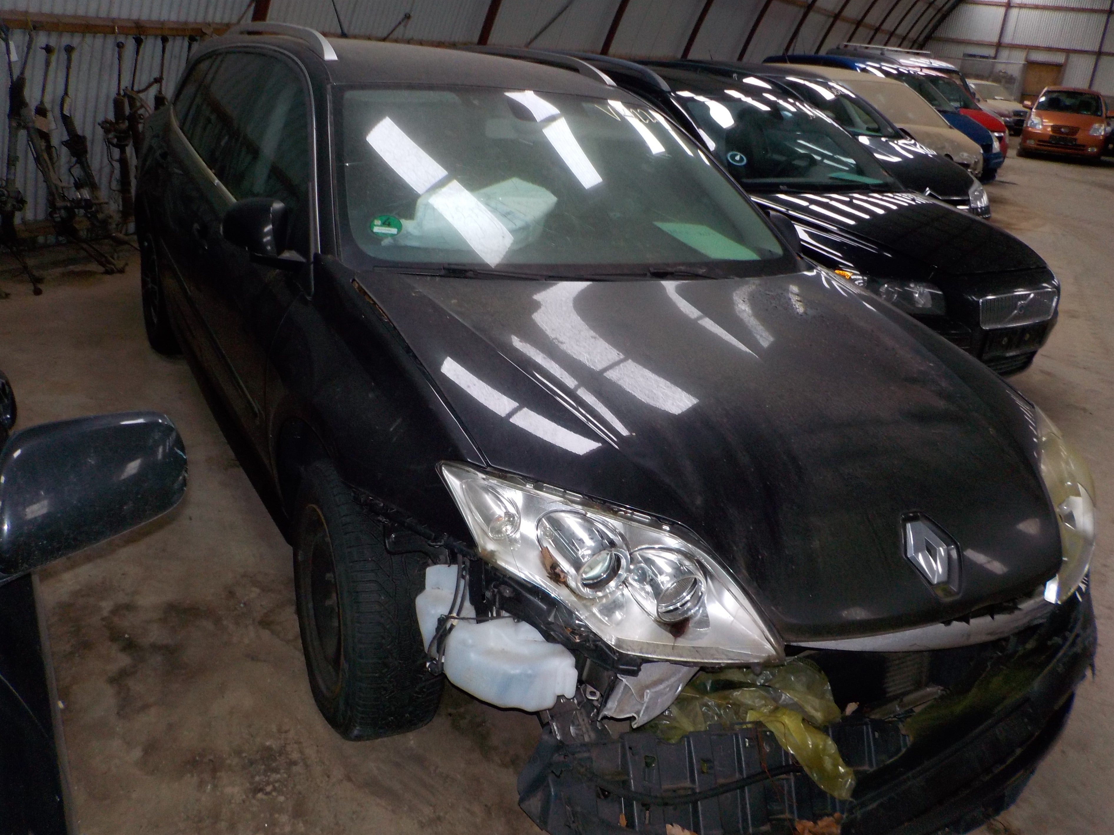 Renault Laguna 3 Pluk-Selv-Bil Med OEM Nr. Ophugger Fra Renault Ophugger