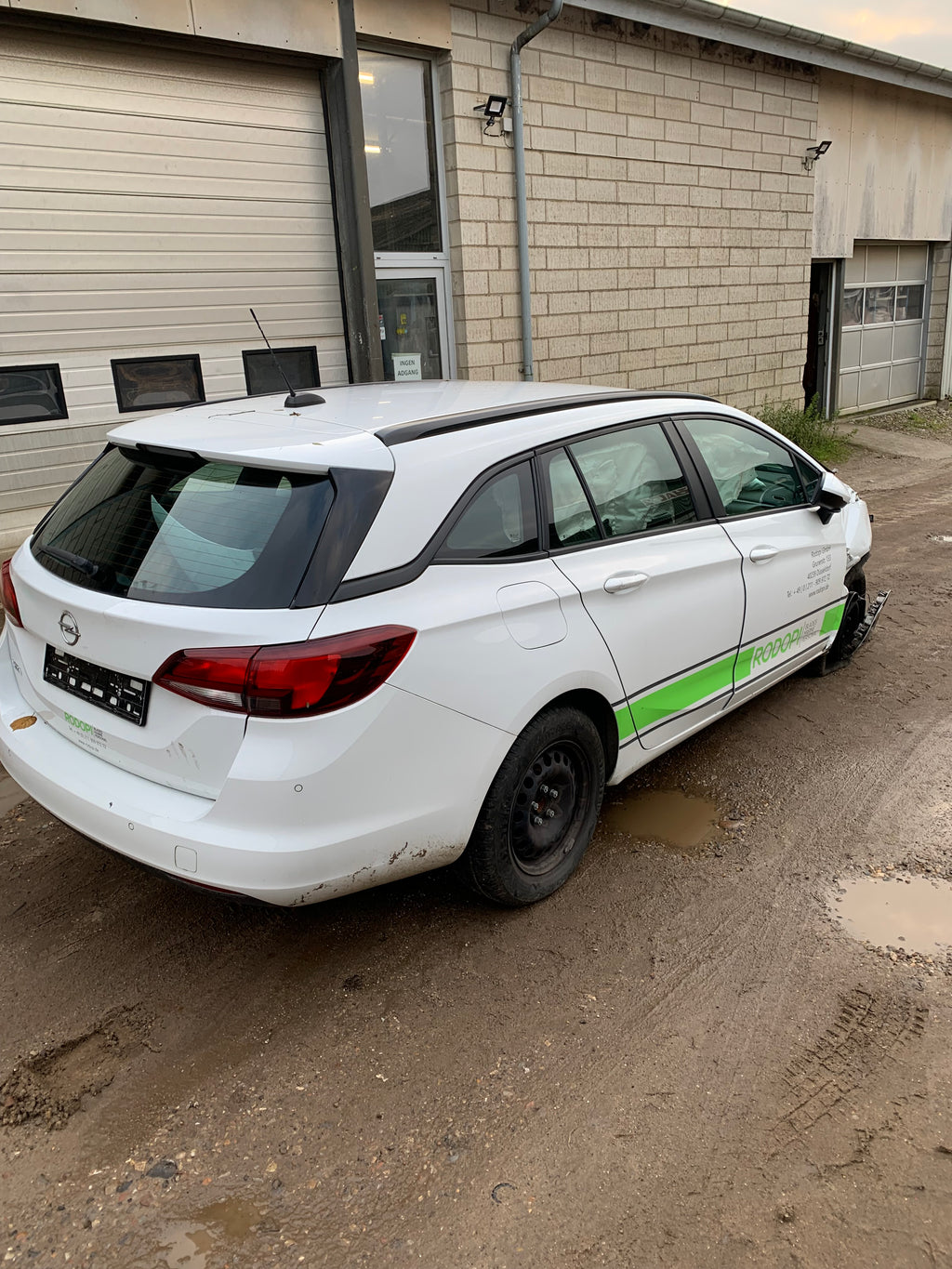 Opel Astra K Pluk-Selv-Bil Med OEM Nr. Ophugger Fra Opel Ophugger
