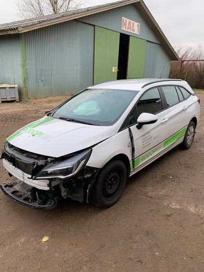 Opel Astra K Pluk-Selv-Bil Med OEM Nr. Ophugger Fra Opel Ophugger