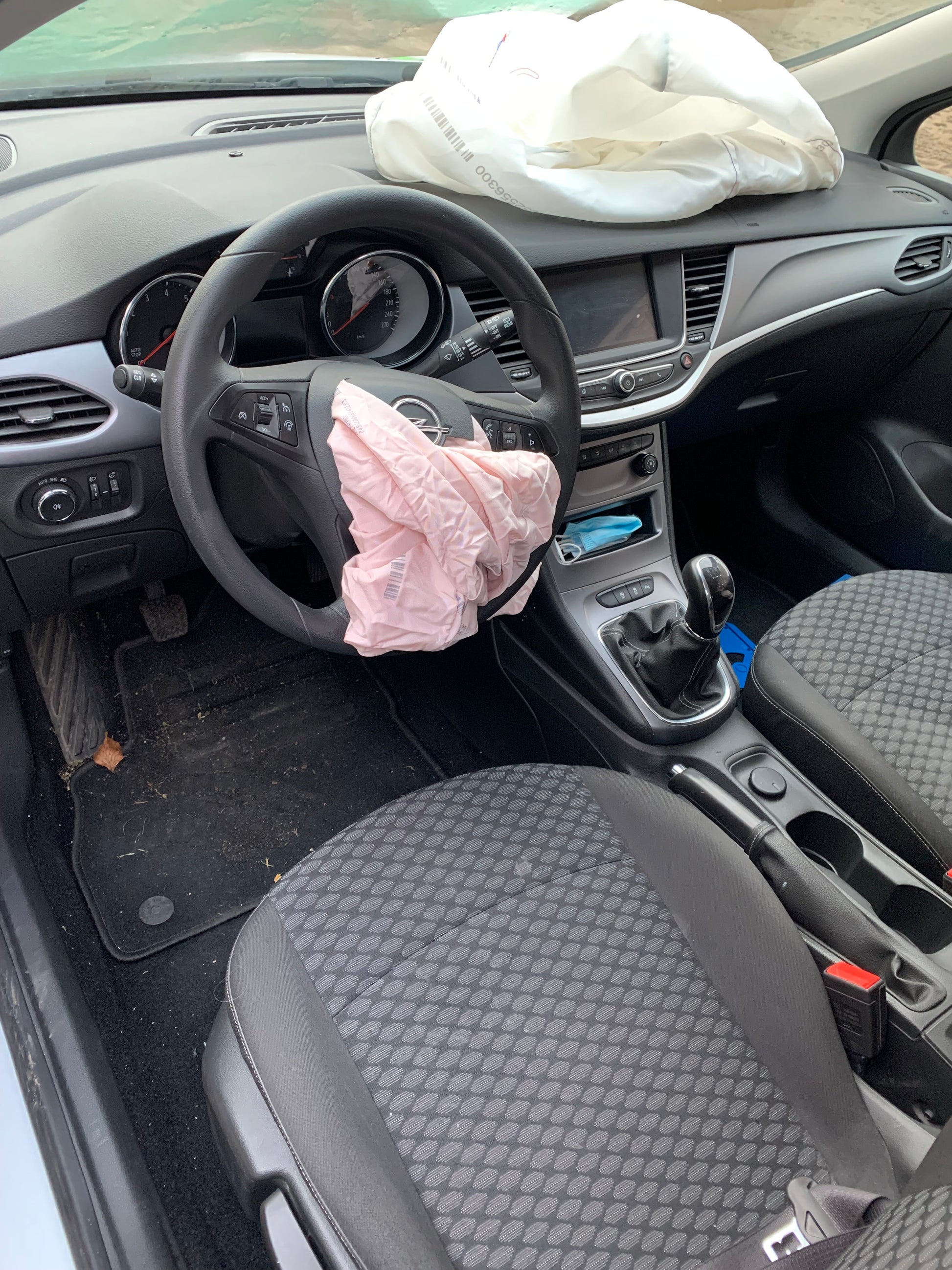 Opel Astra K Pluk-Selv-Bil Med OEM Nr. Ophugger Fra Opel Ophugger