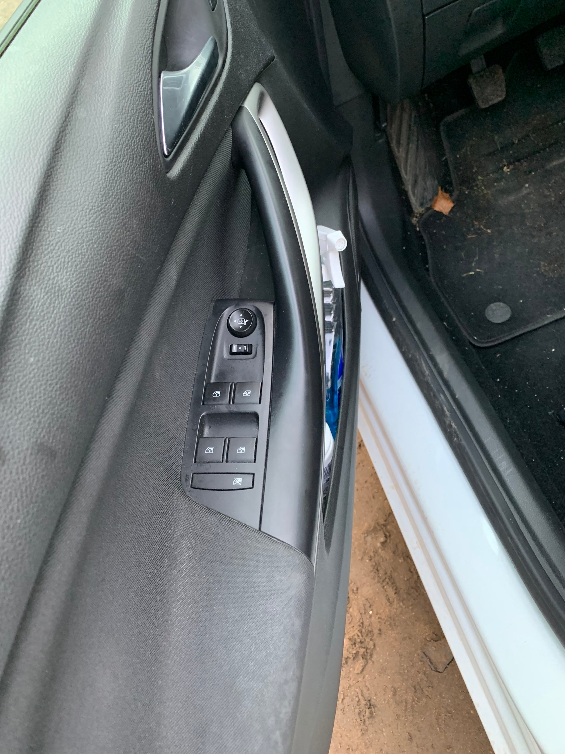 Opel Astra K Pluk-Selv-Bil Med OEM Nr. Ophugger Fra Opel Ophugger