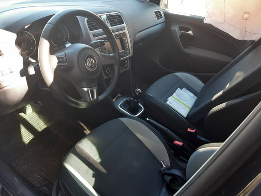 VW Polo 6R Pluk-Selv-Bil Med OEM Nr. Ophugger Fra VW Ophugger