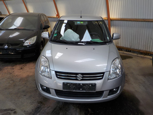 Suzuki Swift Pluk-Selv-Bil Med OEM Nr. Ophugger Fra Suzuki Ophugger