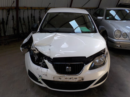 Seat Ibiza 6J Pluk-Selv-Bil Med OEM Nr. Ophugger Fra Seat Ophugger