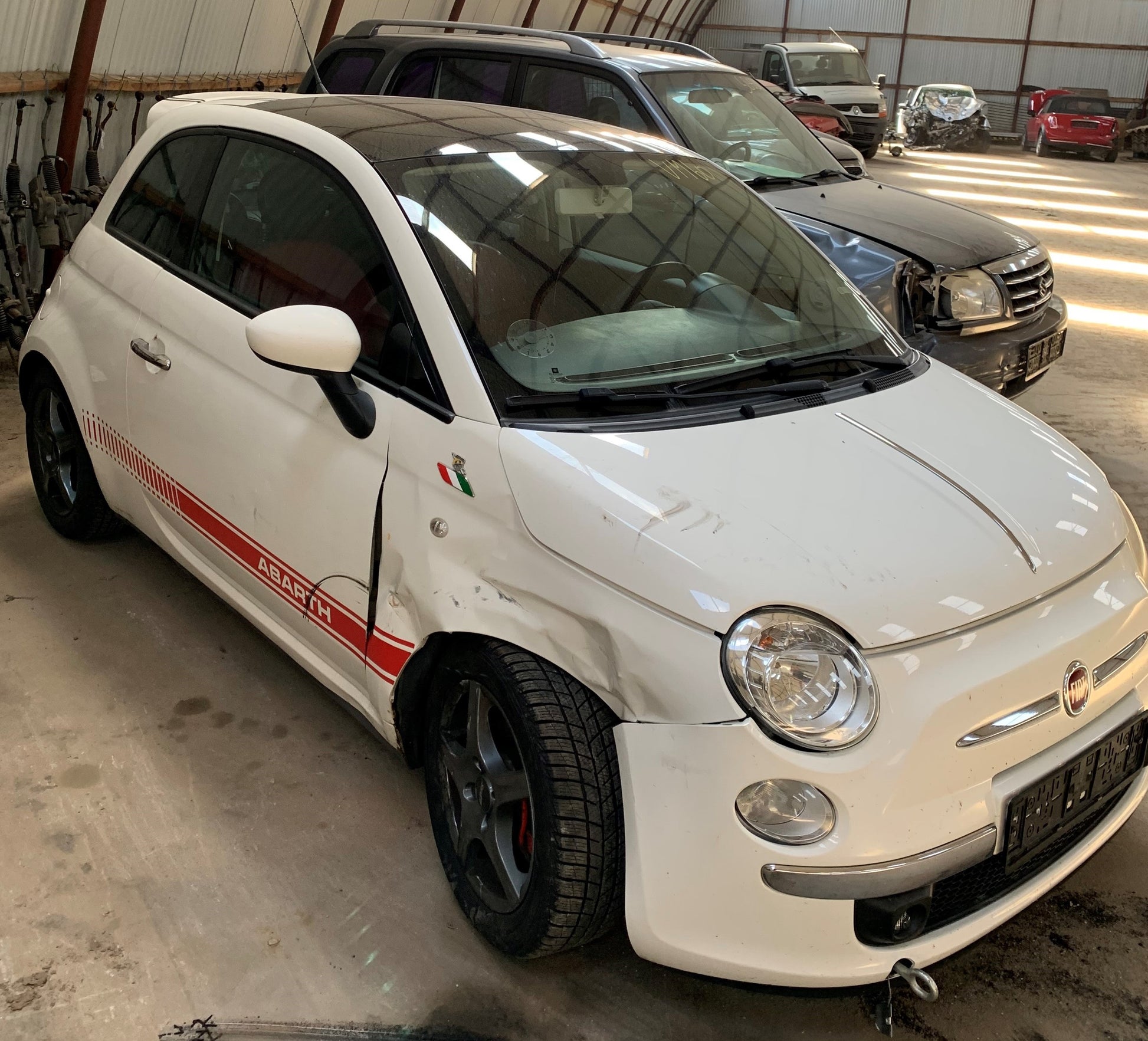 Fiat 500 Pluk-Selv-Bil Med OEM Nr. Ophugger Fra Fiat Ophugger