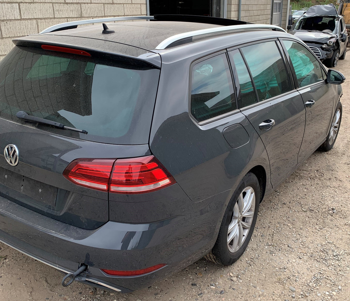 VW Golf 7 AU Pluk-Selv-Bil Med OEM Nr. Ophugger Fra VW Ophugger