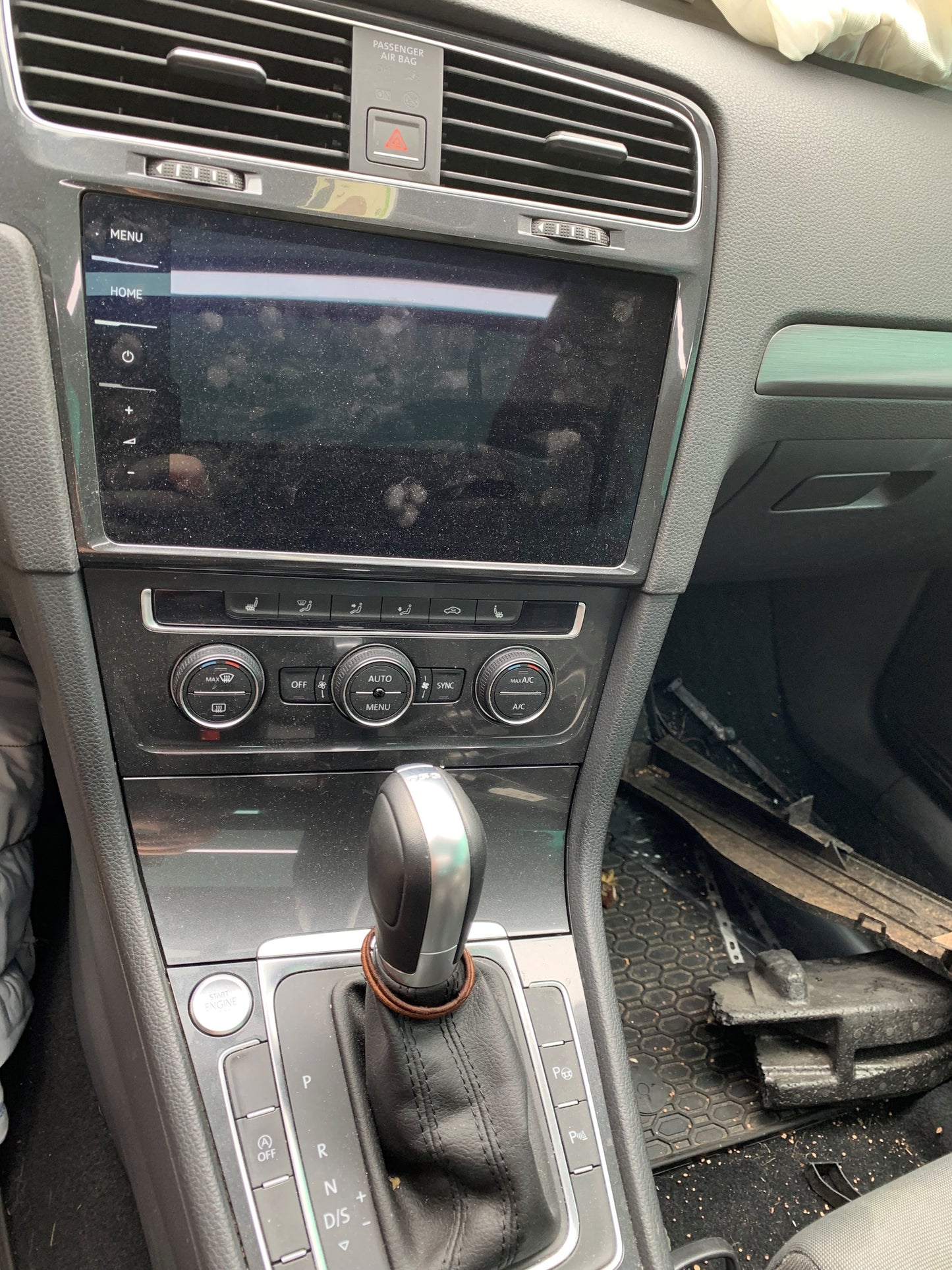 VW Golf 7 AU Pluk-Selv-Bil Med OEM Nr. Ophugger Fra VW Ophugger