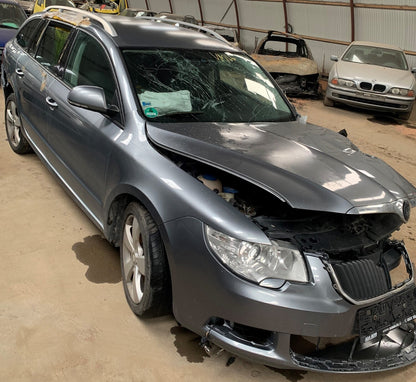 Skoda Superb Pluk-Selv-Bil Med OEM Nr. TMBJE73T9B9039964 Fra Skoda Ophugger