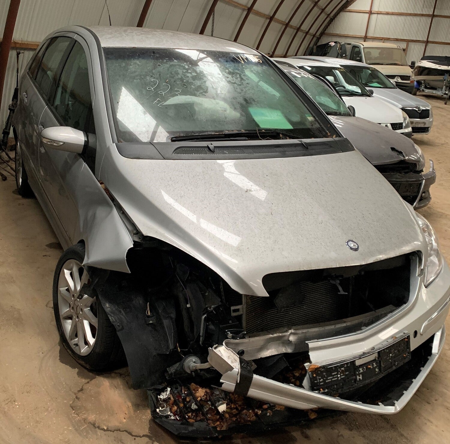 Mercedes B W245 Pluk-Selv-Bil Med OEM Nr. Ophugger Fra Mercedes Ophugger