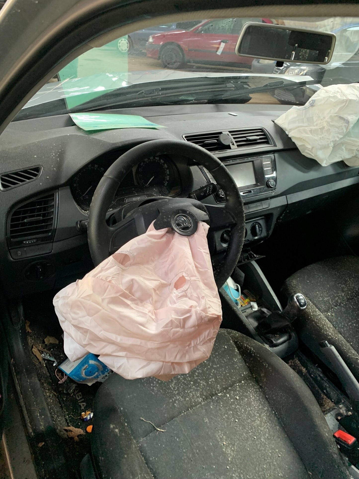 Skoda Fabia Pluk-Selv-Bil Med OEM Nr. TMBJJ6NJ5GZ051330 Fra Skoda Ophugger
