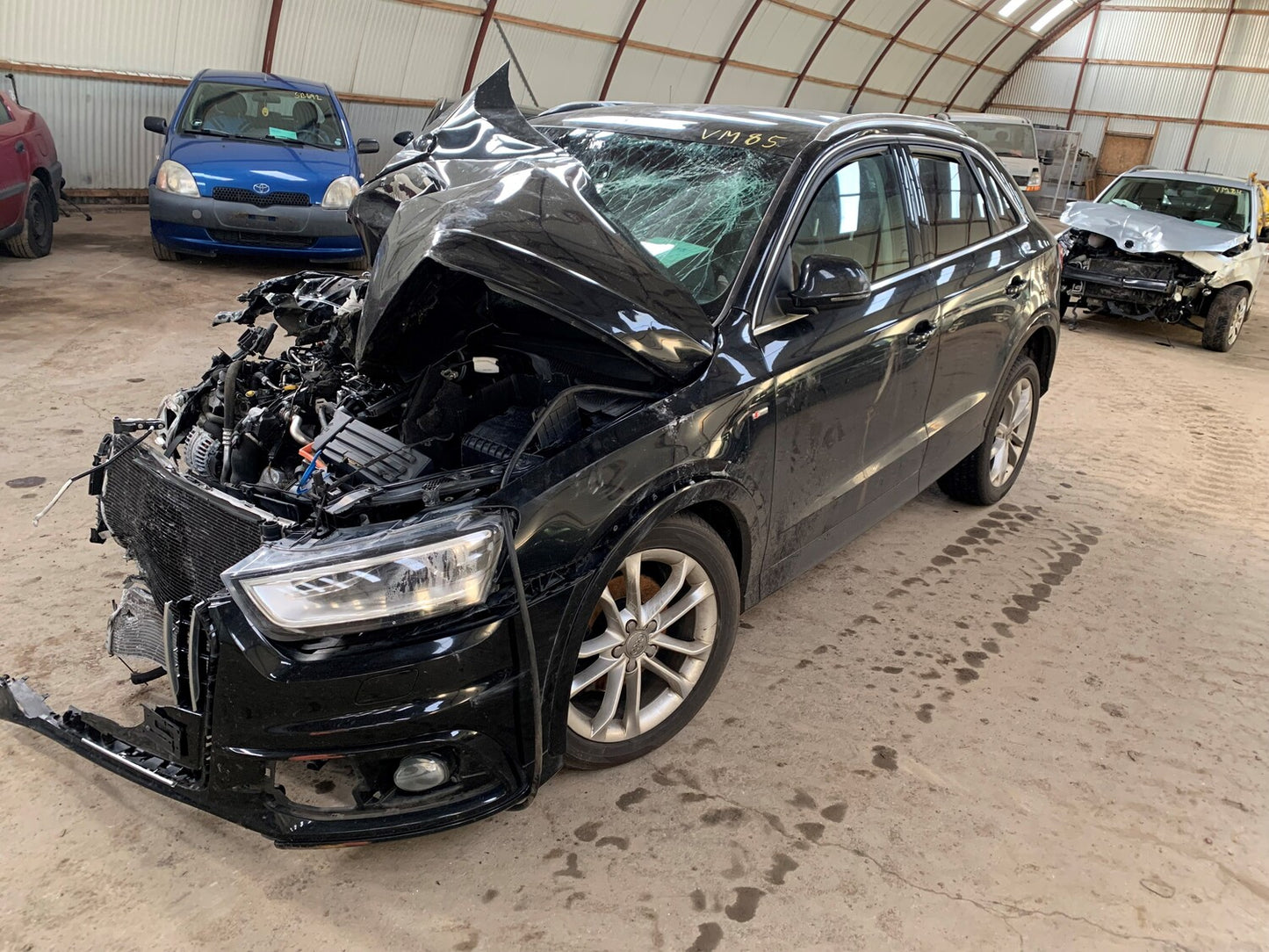 Audi Q3 8U Pluk-Selv-Bil Med OEM Nr. WAUZZZ8U1ER148117 Fra Audi Ophugger