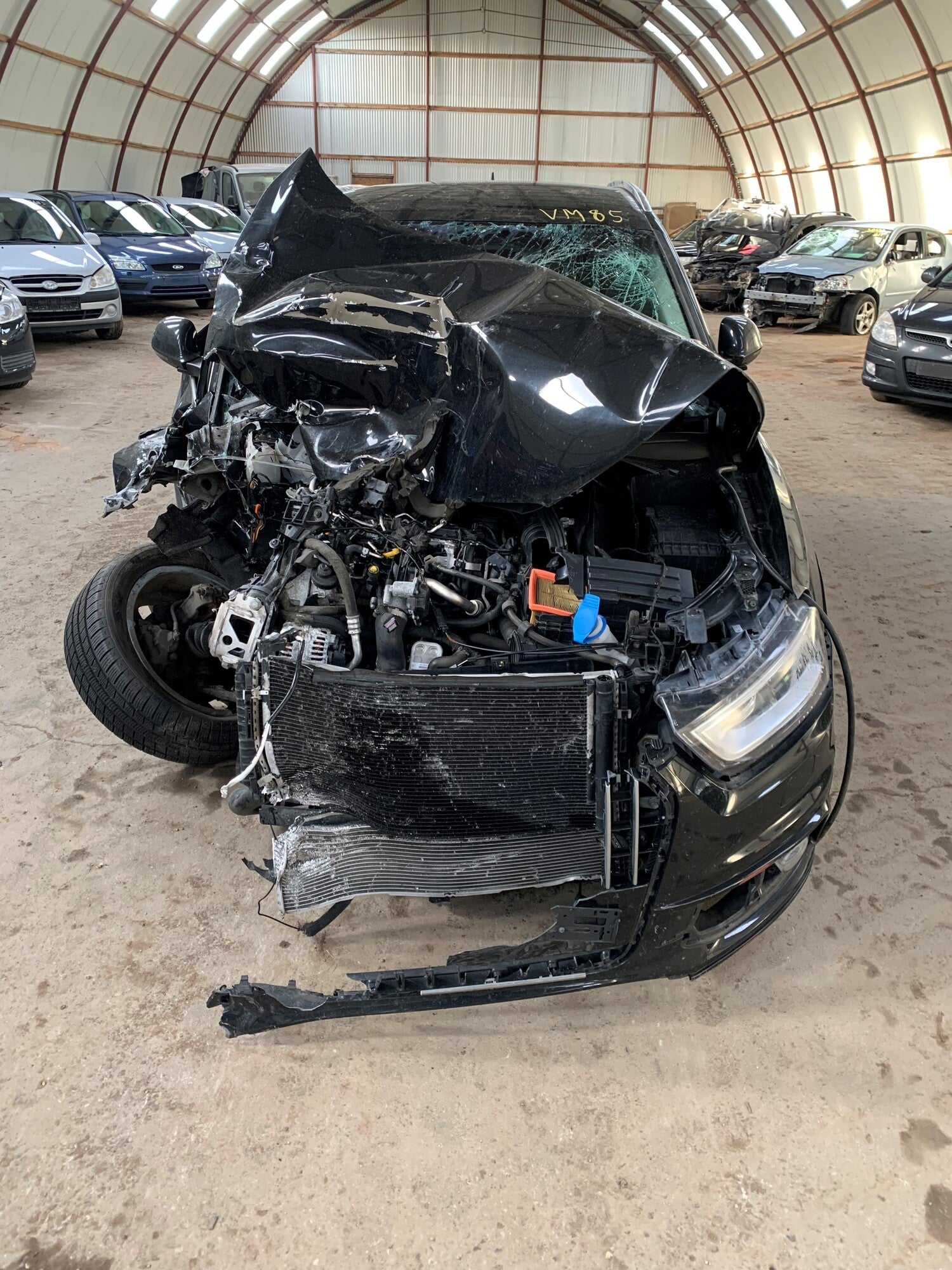 Audi Q3 Pluk-Selv-Bil Med OEM Nr. WAUZZZ8U1ER148117 Fra Audi Ophugger