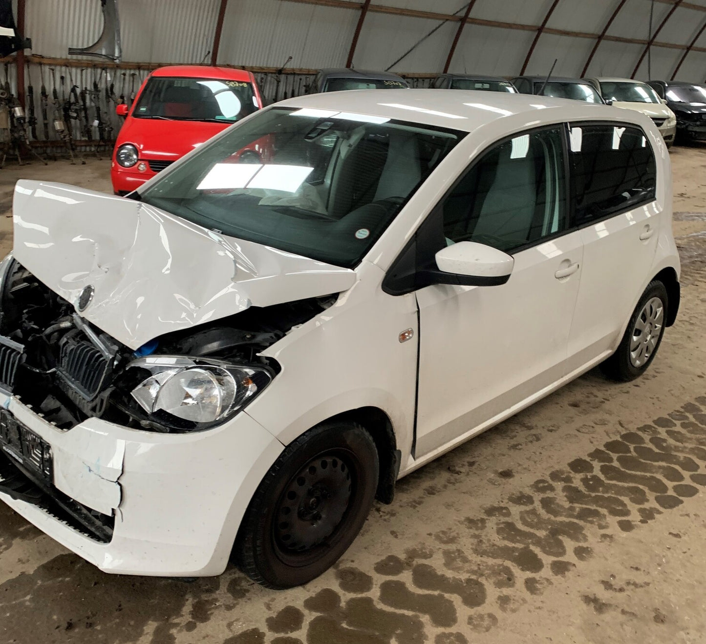 Skoda Citigo Pluk-Selv-Bil Med OEM Nr. TMBZZZAAZDD607820 Fra Skoda Ophugger