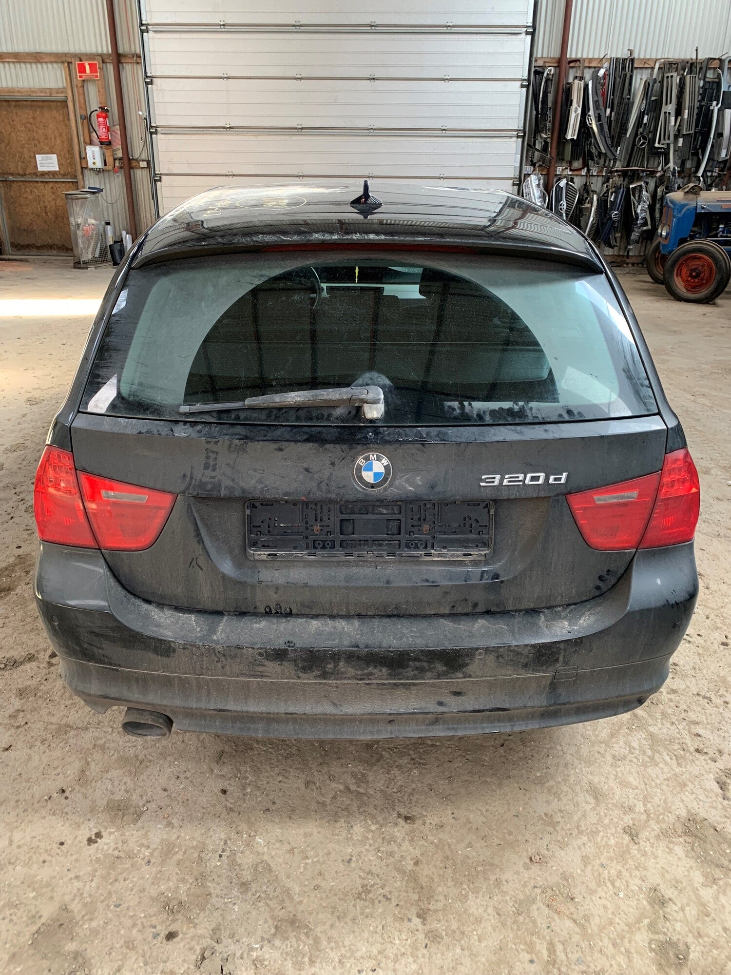 BMW 3-Serie E90/E91/E92/E Pluk-Selv-Bil Med OEM Nr. Ophugger Fra BMW Ophugger