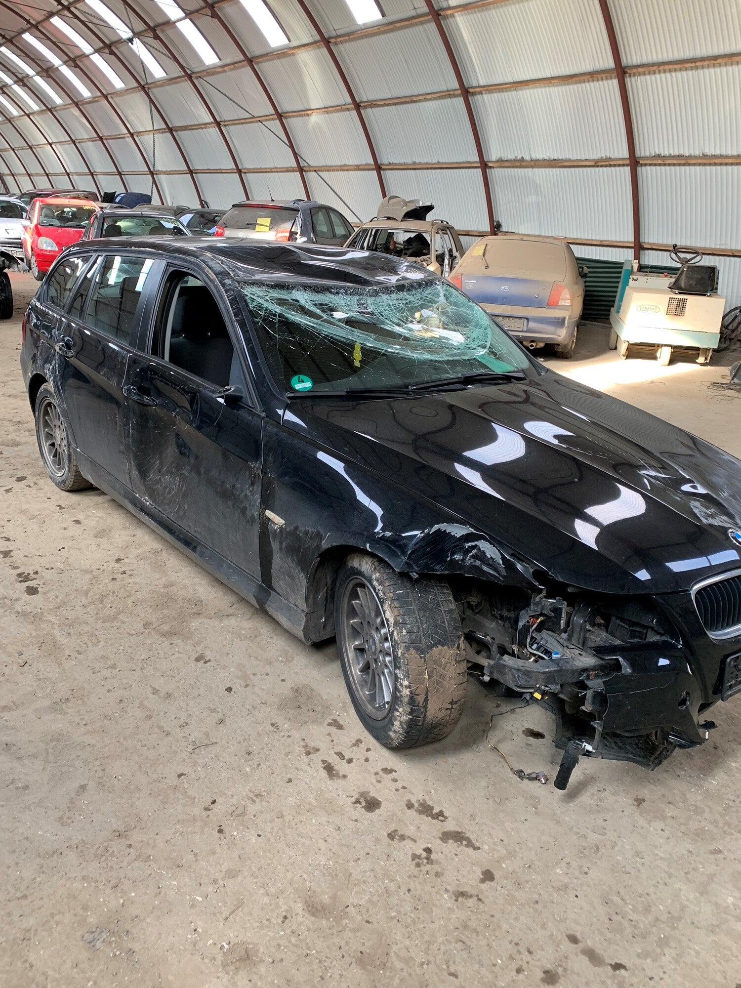 BMW 3-Serie E90/E91/E92/E Pluk-Selv-Bil Med OEM Nr. Ophugger Fra BMW Ophugger