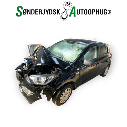 Hyundai I20 NL Pluk-Selv-Bil Med OEM Nr. Ophugger Fra Hyundai Ophugger