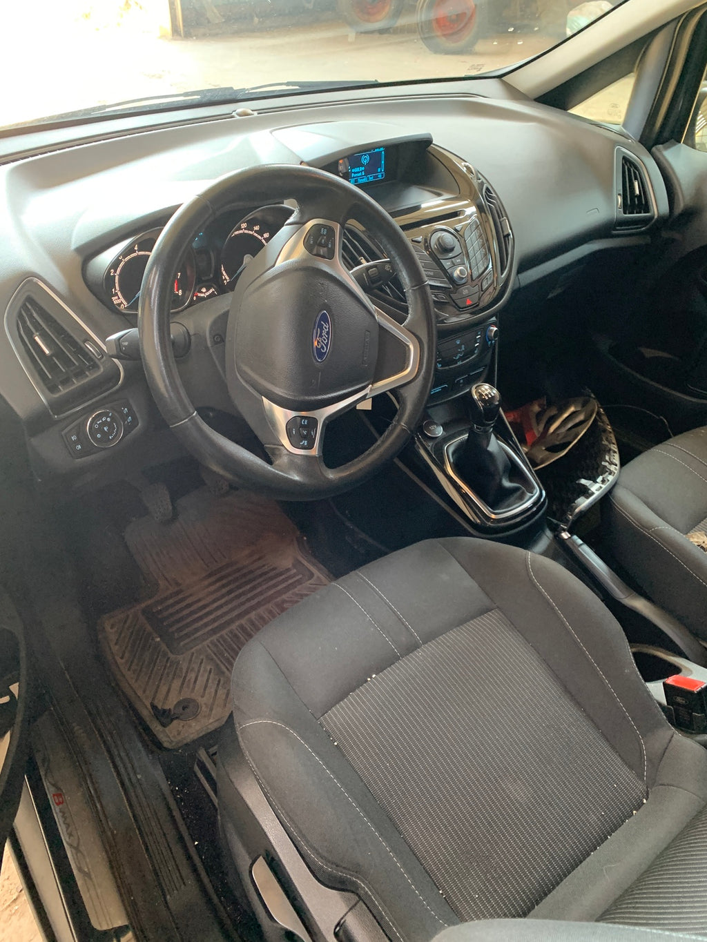 Ford B-Max Pluk-Selv-Bil Med OEM Nr. Ophugger Fra Ford Ophugger