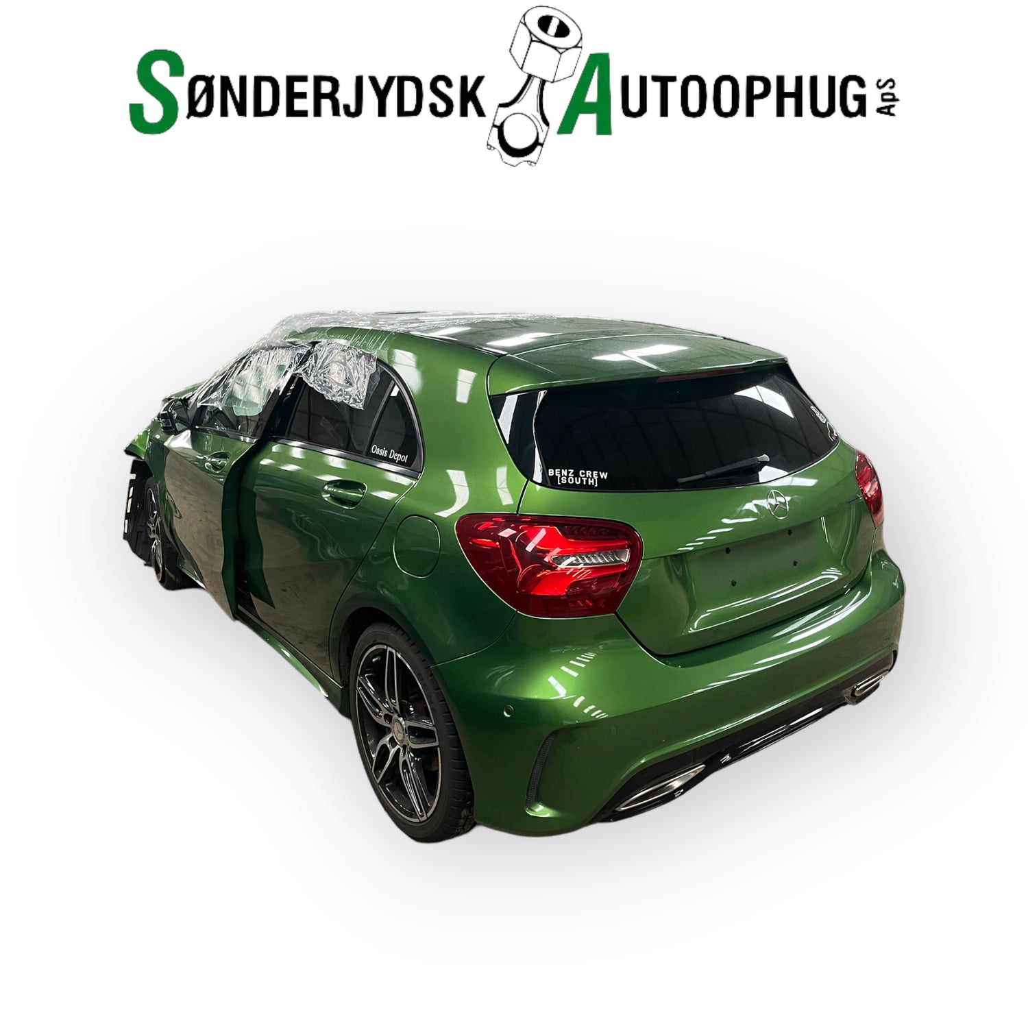 Mercedes-Benz A-W176 Pluk-Selv-Bil Med OEM Nr. Ophugger Fra Mercedes-Benz Ophugger