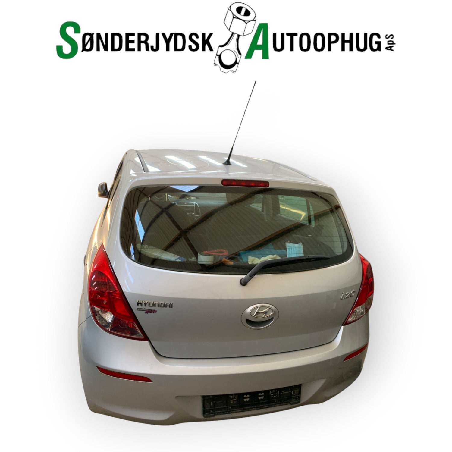 Hyundai I20 Nl Pluk-Selv-Bil Med OEM Nr. Ophugger Fra Hyundai Ophugger
