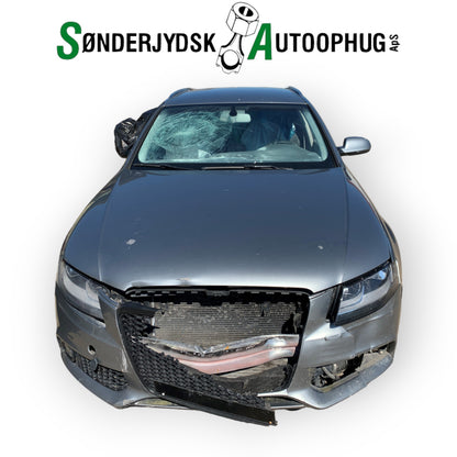 Audi A4 8K Pluk-Selv-Bil Med OEM Nr. WAUZZZ8K6CA010342 Fra Audi Ophugger