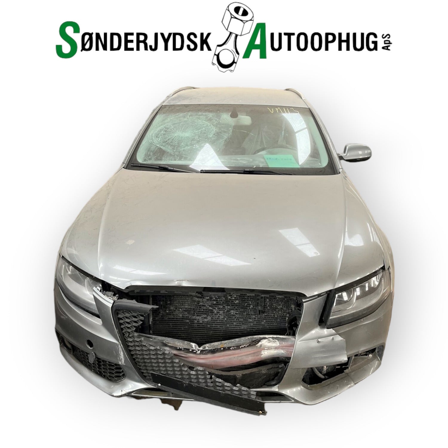 Audi A4 Pluk-Selv-Bil Med OEM Nr. WAUZZZ8K6CA010342 Fra Audi Ophugger