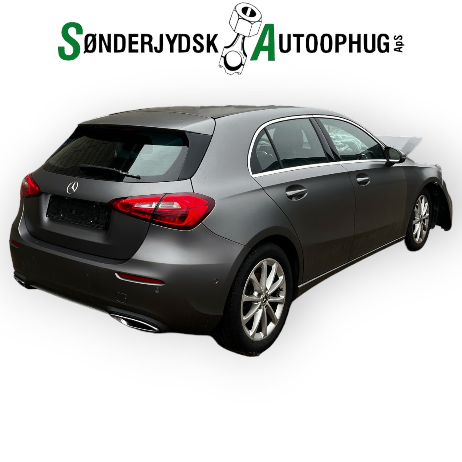 Mercedes-Benz Mercedes A W177 Pluk-Selv-Bil Med OEM Nr. Ophugger Fra Mercedes-Benz Ophugger